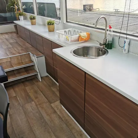 Loft Boat